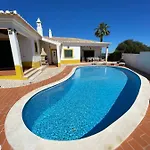 וילה Oliva House *
