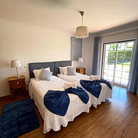 Oliva House וילה לאגוּ‏ש