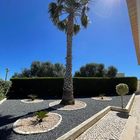 Oliva House * ラゴス